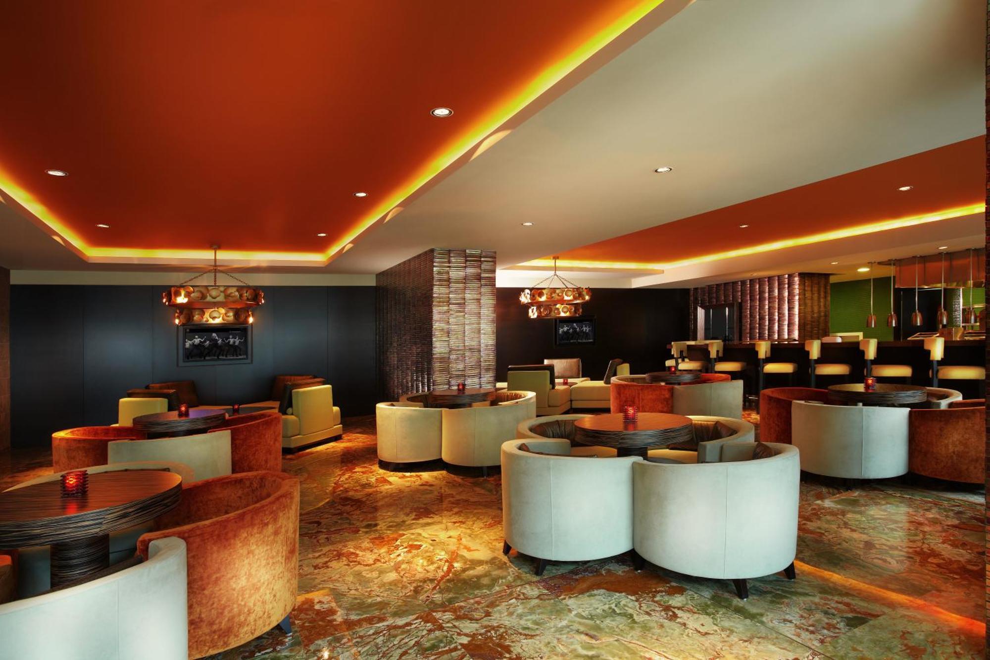 Megapolis Hotel Panama Eksteriør billede The lounge at the airport